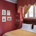 Πανσιόν Carafa Di Maddaloni Residenza Di Charme 4*