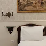 Carafa Di Maddaloni Residenza Di Charme ゲストハウス 4*