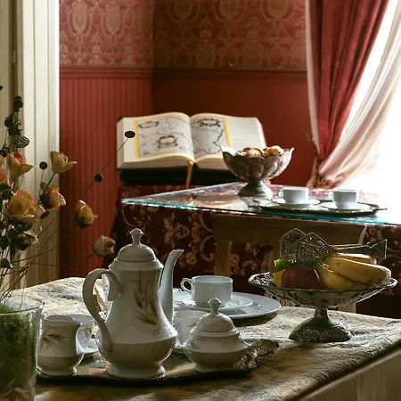 Guest house Carafa Di Maddaloni Residenza Di Charme Naples