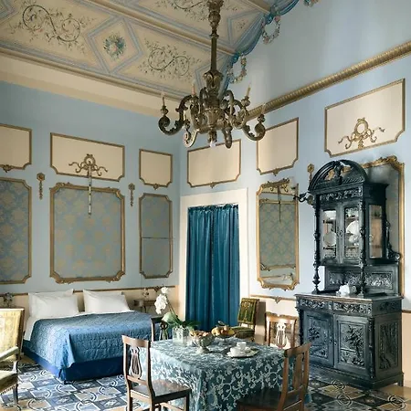 Guest house Carafa Di Maddaloni Residenza Di Charme 3*