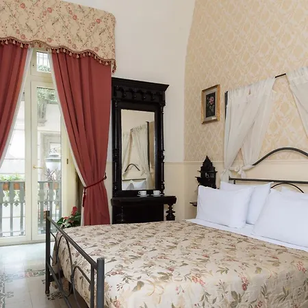 Guest house Carafa Di Maddaloni Residenza Di Charme Naples