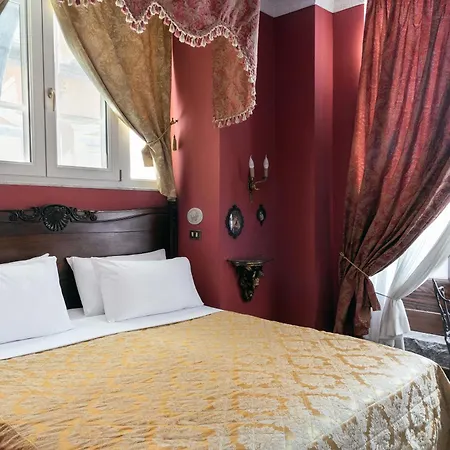 Πανσιόν Carafa Di Maddaloni Residenza Di Charme Νάπολη