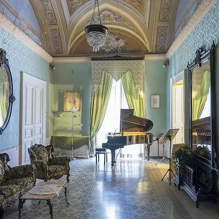 Carafa Di Maddaloni Residenza Di Charme Penzion Neapol
